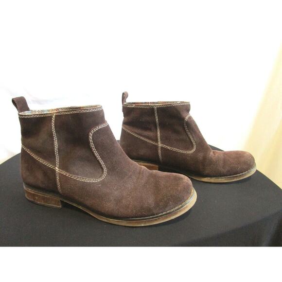 American Eagle Outfitters Brown Suede Slip On Chelsea Ankle Boots Men Sz 8.5-9 - Picture 1 of 9